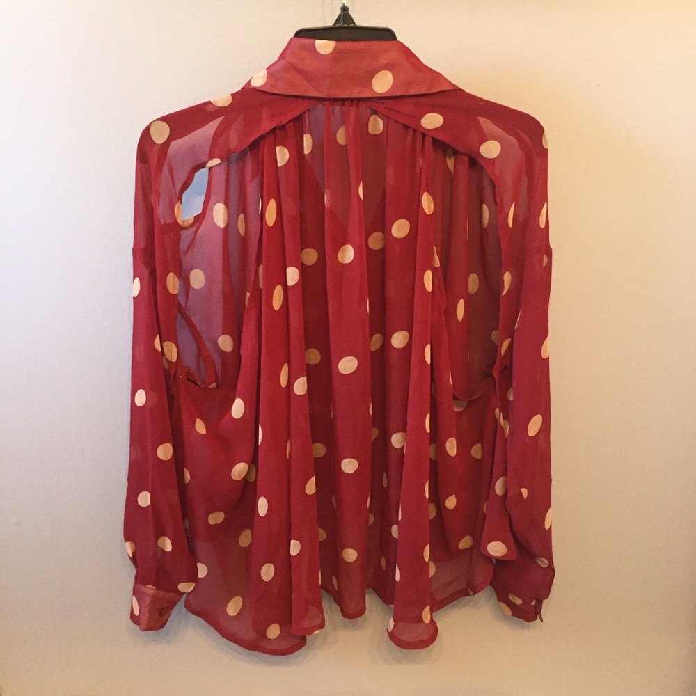 UNIF "It" Button Up Top - Picture 4 of 4